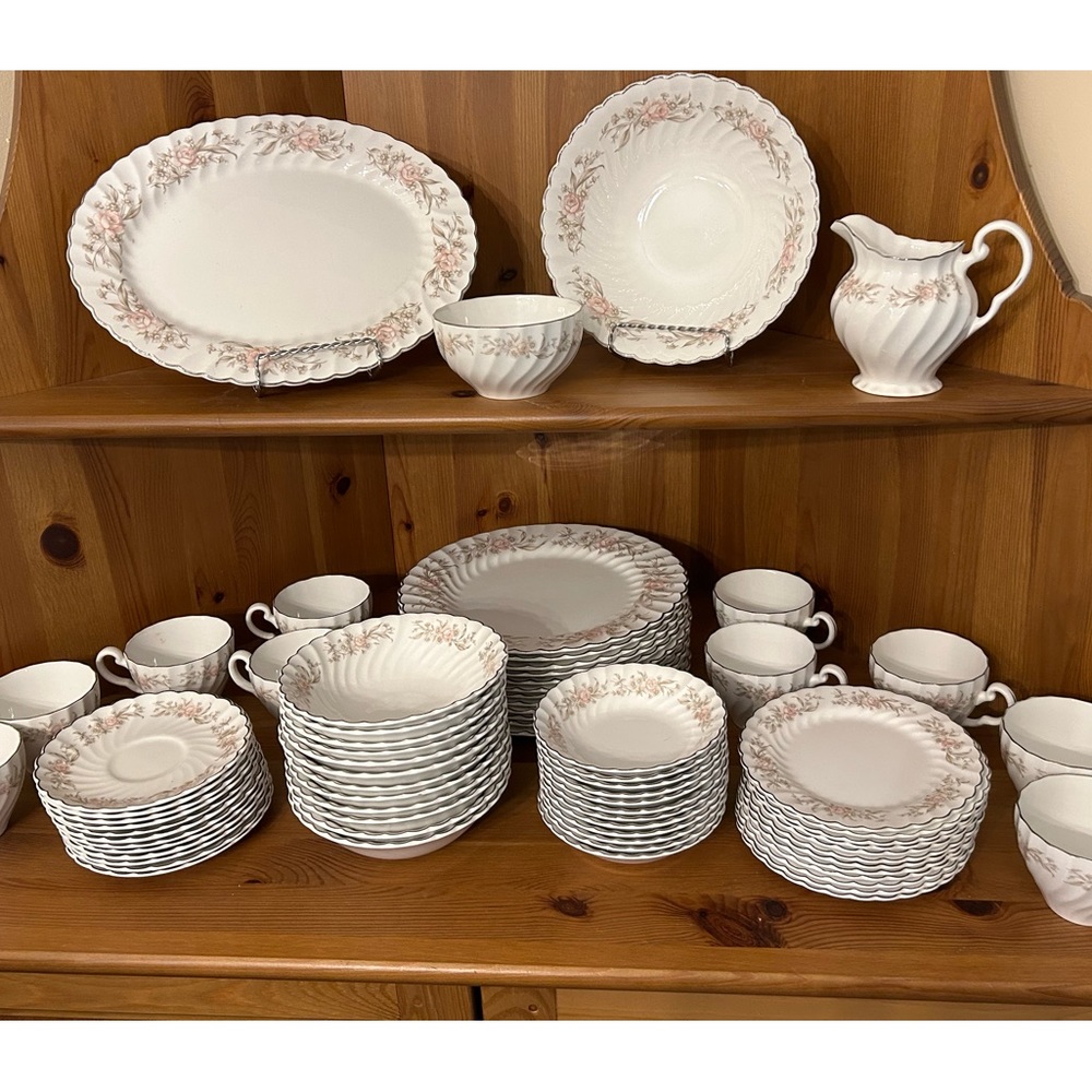 Johnson Bros Snow White Regency Service for 12 people.